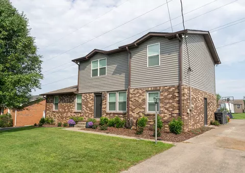 190 Township Dr, Hendersonville, TN 37075