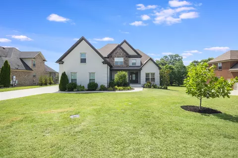 591 Jim Cedar Dr, Murfreesboro, TN 37128