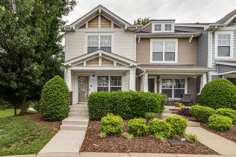 440 Flintlock Ct, Nashville, TN 37217