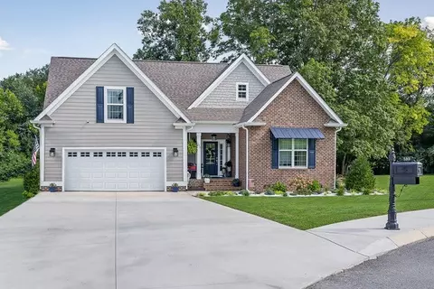 133 Garrison Dr, Mcminnville, TN 37110