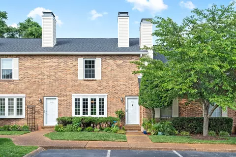 111 Cumberland Trce, Nashville, TN 37214