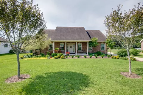 214 Sunnyside Dr, Chapel Hill, TN 37034