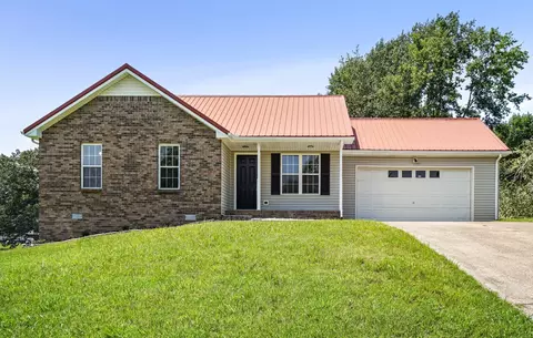585 Barney Ln, Clarksville, TN 37042
