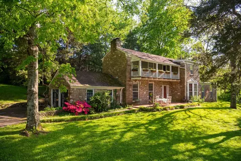 1020 Gibson Dr, Madison, TN 37115