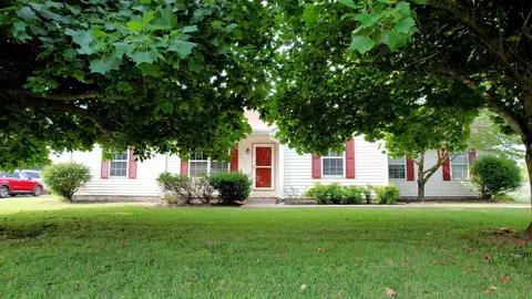 2929 Arthur Dr, Murfreesboro, TN 37127