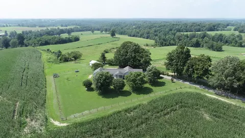 4753 Akersville Rd, Lafayette, TN 37083