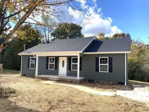 1235 Honey Ln, Estill Springs, TN 37330