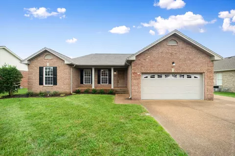 173 Hedgeway Ct, Gallatin, TN 37066