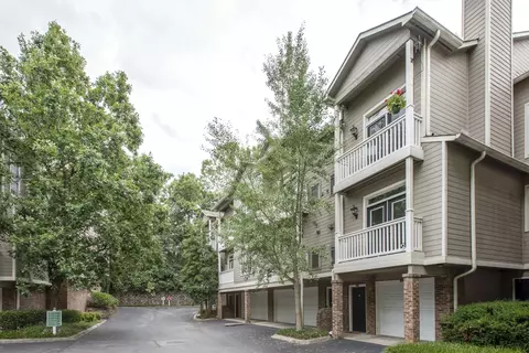 2043 Stokes Ln, Nashville, TN 37215
