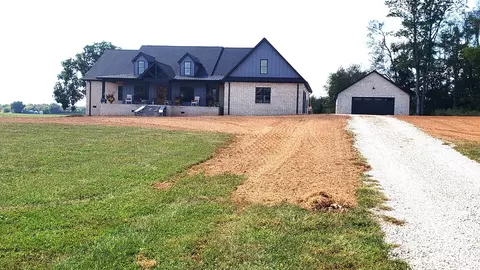 3918 Owl Hollow Rd, Belvidere, TN 37306