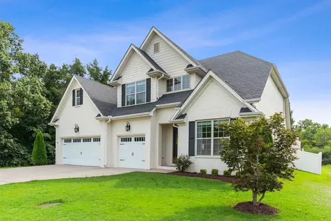 5119 Cloister Dr, Murfreesboro, TN 37128