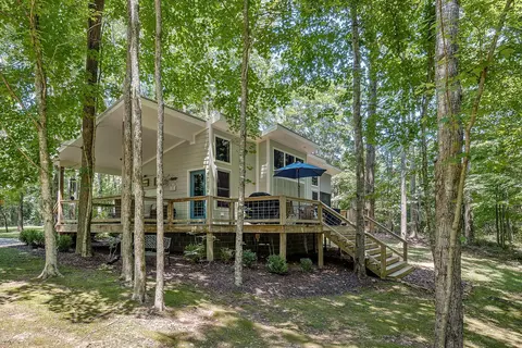 858 Johnson Ridge Rd, Smithville, TN 37166