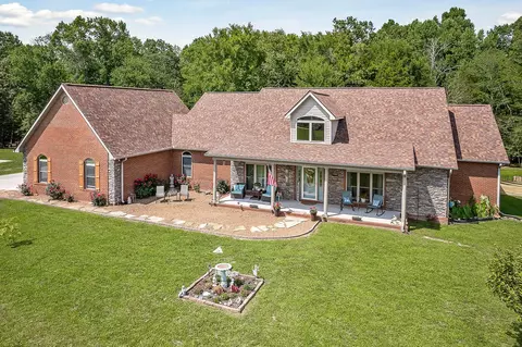 2175 Eagle Landing Dr, Cookeville, TN 38506
