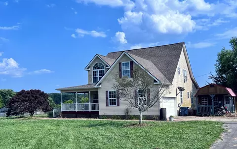 801 Twin Cedars Rd, Rock Spring, GA 30739