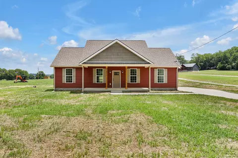 2713 Mcconnell Rd, Cornersville, TN 37047