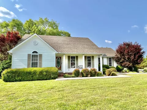 1146 Kent St E, Lawrenceburg, TN 38464