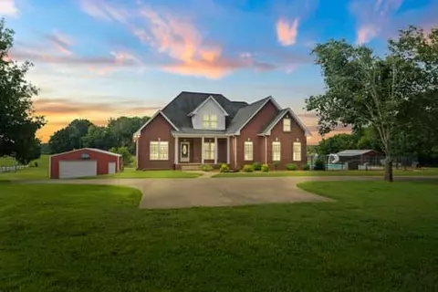 3659 Catholic Church Rd, Cedar Hill, TN 37032