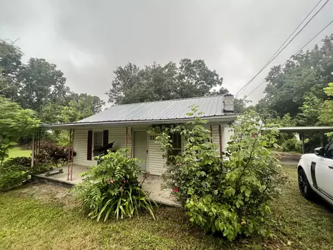 222 Mount Leo St, Mcminnville, TN 37110