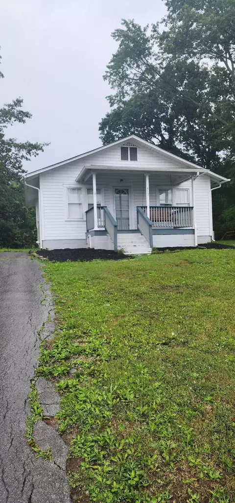 453 SW Crest Dr, Cleveland, TN 37311