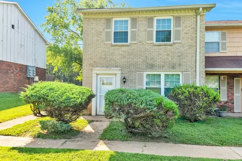 1301 Neelys Bend Rd #D27, Madison, TN 37115