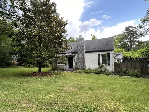 401 Pine St, Signal Mountain, TN 37377