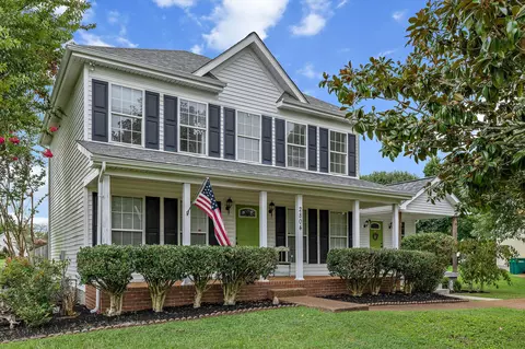 2804 Crystal Ct, Thompsons Station, TN 37179