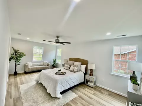 709 W 4th St, Dickson, TN 37055 photo 7