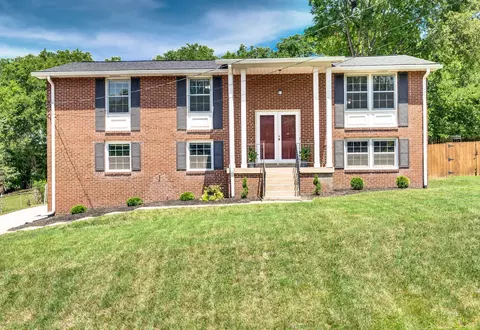 384 Bonnavale Dr, Hermitage, TN 37076