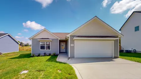 409 Pomeroy Dr, Clarksville, TN 37042