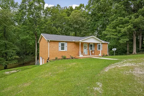 6807 Bluff Springs Rd, Smithville, TN 37166