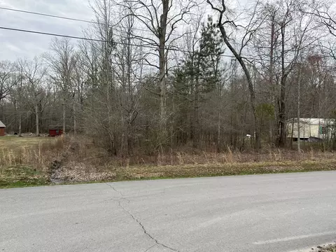 1 Forrestwood Dr, Manchester, TN 37355