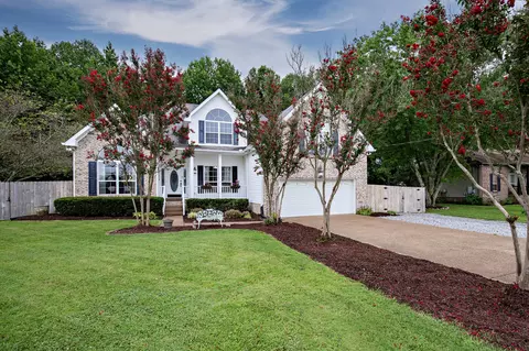 105 Pembroke Ct, White House, TN 37188