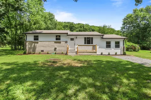 4538 Sunnyfield Dr, Pegram, TN 37143