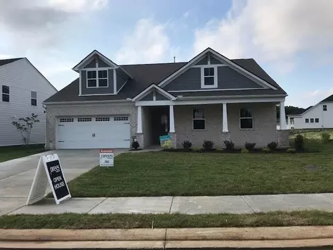 1062 Inez Dr, Smyrna, TN 37167