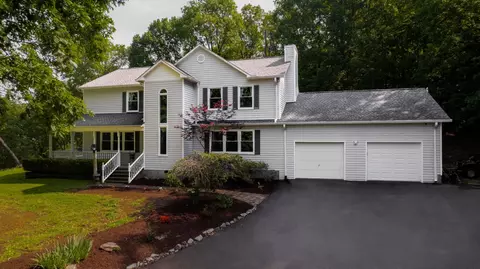 1470 Center Star Rd, Columbia, TN 38401