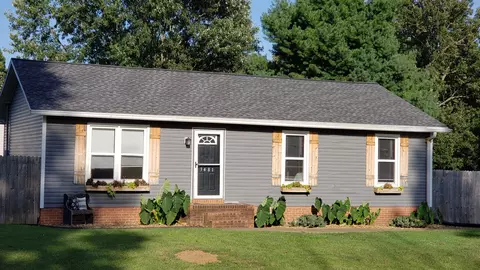 3481 Hermitage Dr, Hopkinsville, KY 42240