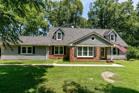 203 Kiowa Dr, Shelbyville, TN 37160