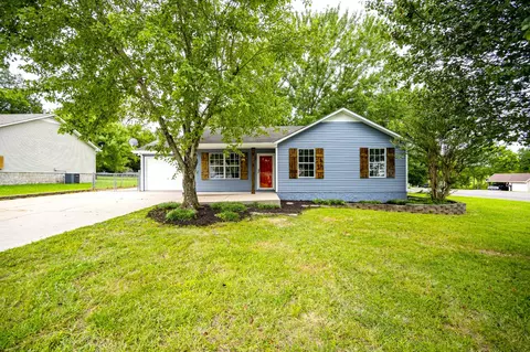 205 Oakmont Dr, La Vergne, TN 37086