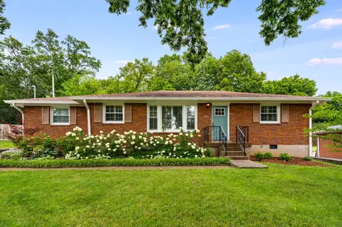 6212 Henry Ford Dr, Nashville, TN 37209