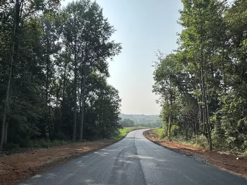 1 The Mdws, Riceville, TN 37370