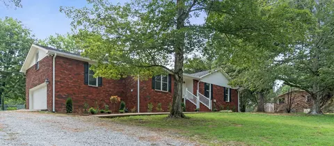 509 Ridgemont Dr, Dickson, TN 37055 photo 2