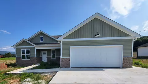 97 Bonner Hollow Rd, Pelham, TN 37366
