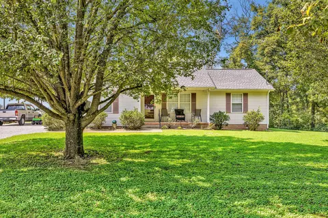1846 Groveland Ridge Rd, Columbia, TN 38401