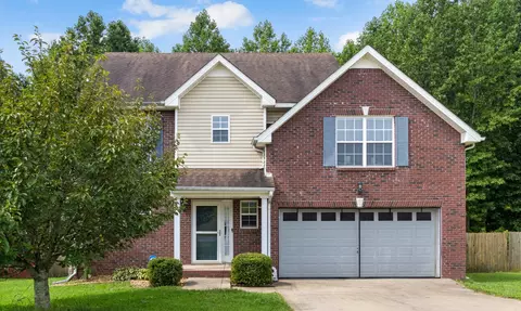 1521 Cedar Springs Cir, Clarksville, TN 37042