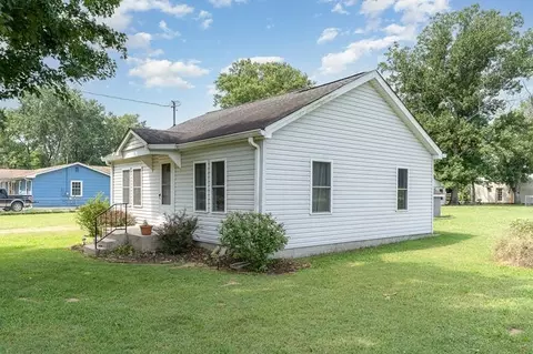 1087 Elm St, Eagleville, TN 37060 photo 3