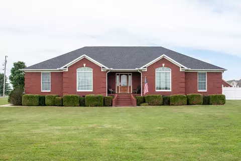 100 Gobbell Ave, Mount Pleasant, TN 38474