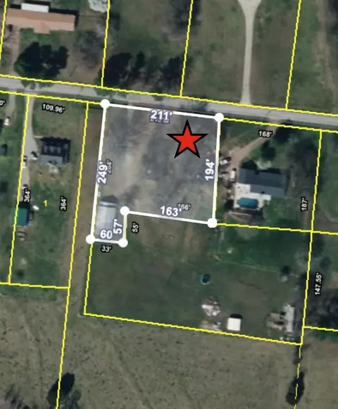 400 S Palmers Chapel Rd, Cottontown, TN 37048