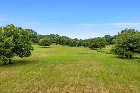 402 Leslie Way, Mount Juliet, TN 37122