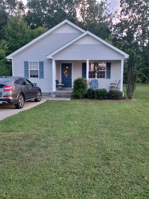 241 W Doak Rd, Manchester, TN 37355