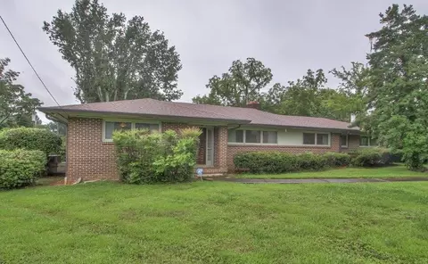 814 Belmont Ave, Shelbyville, TN 37160
